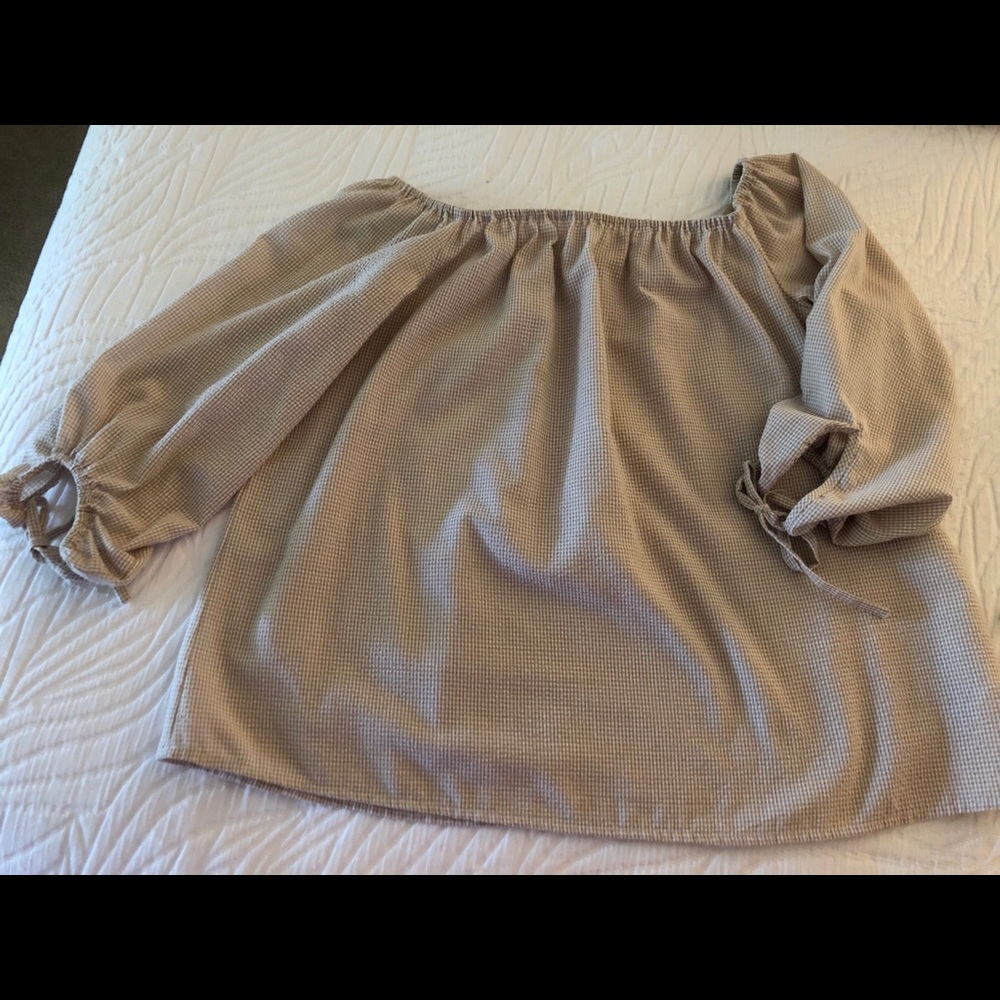 Micheal Kors off the shoulder blouse